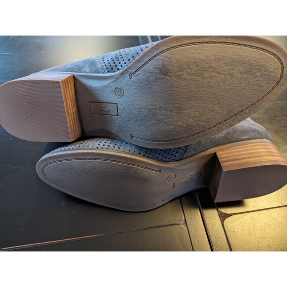 Crown Vintage Gray Suede Leather Slip On Ankle Boots Women's 9.5 NWOT - Picture 8 of 9